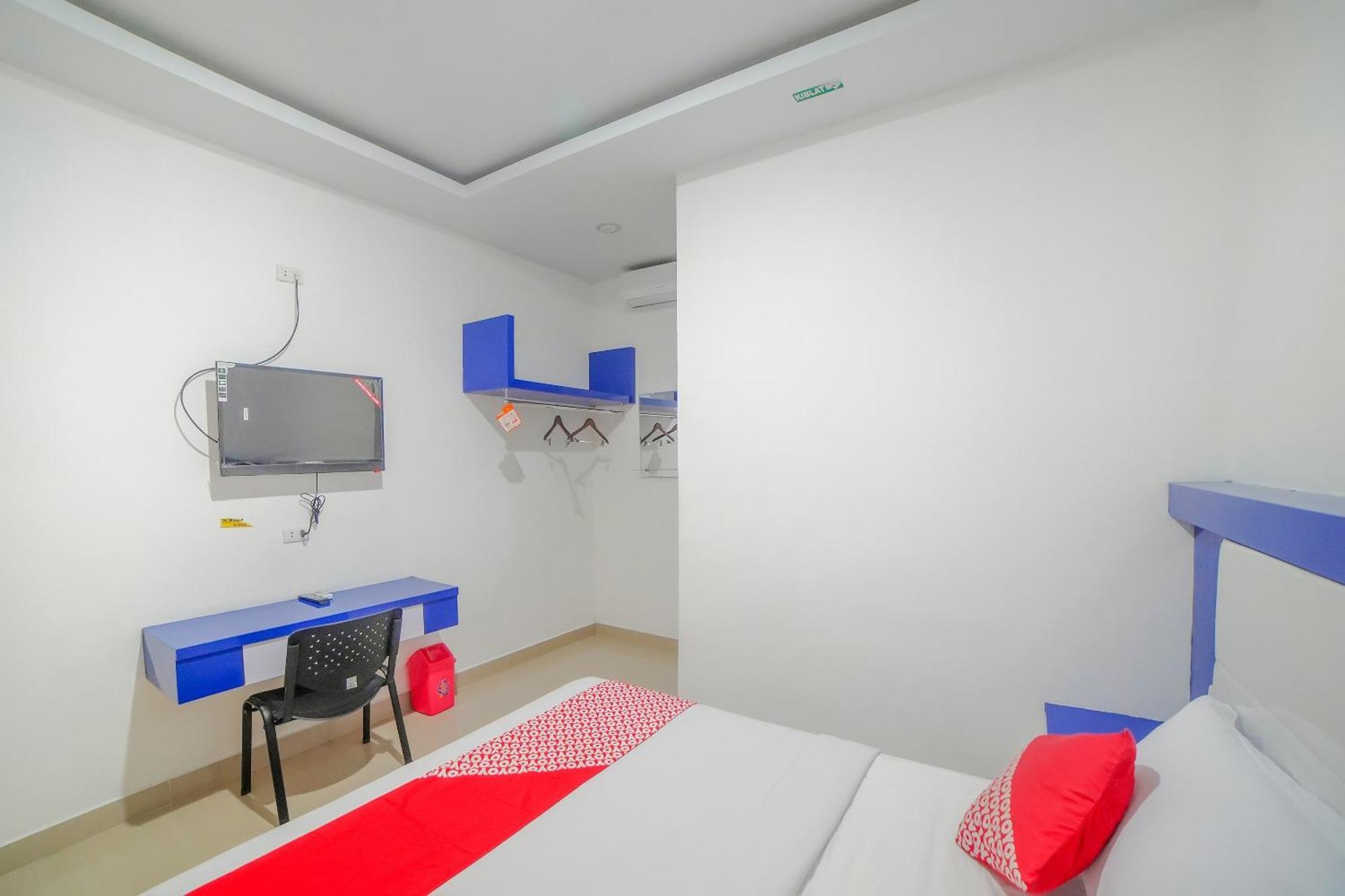 Super Oyo 90457 Anara Residence & Guest House Медан Экстерьер фото